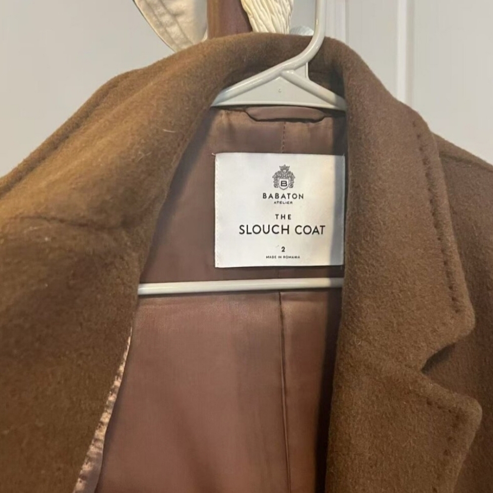 Elegant Brown Double-Breasted Coat - Picture 6 of 8